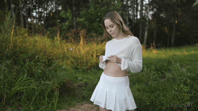 Stunning18 - Alice bên bờ hồ - zayjoacr.co.uk